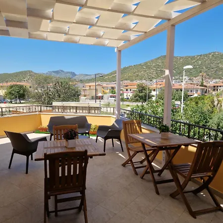 Caletta Sul Mare ゲストハウス 3*