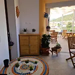 Caletta Sul Mare בית הארחה 3*