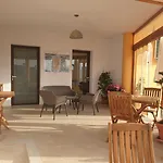 Caletta Sul Mare בית הארחה